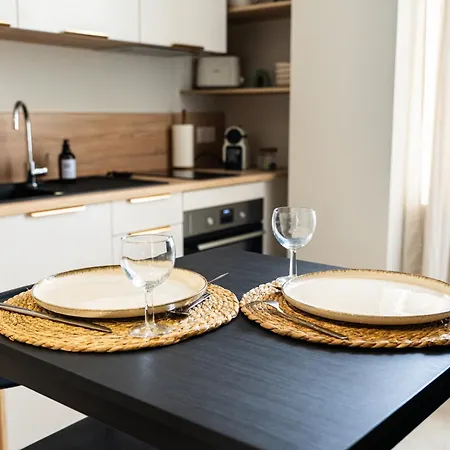 Chaleureux & Confort, Parking Prive Apartment *