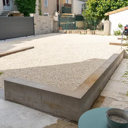 Chaleureux & Confort, Parking Prive Apartment